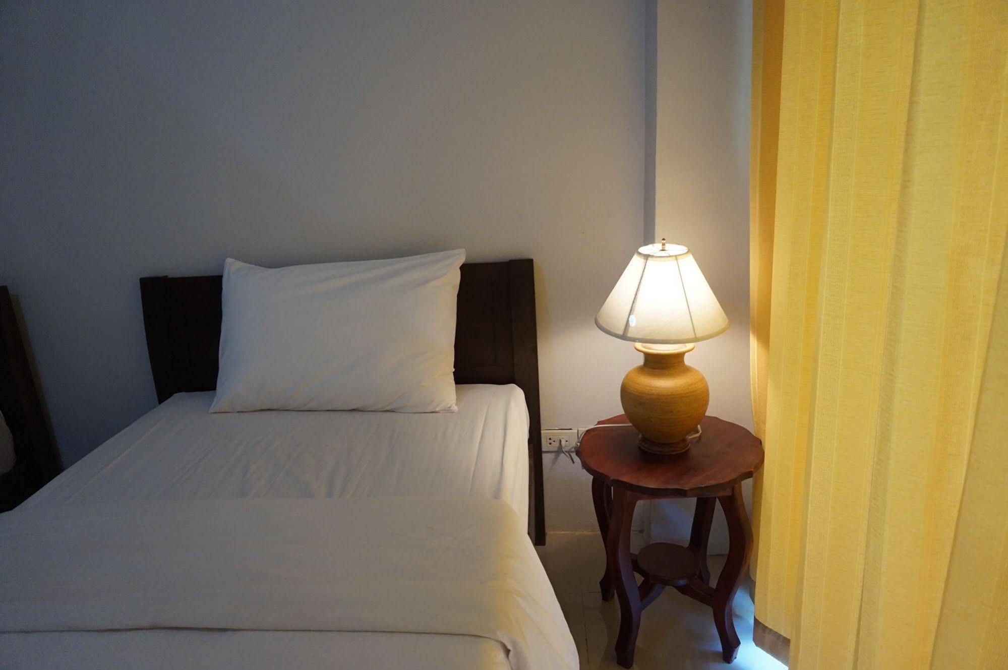 Banana Park Hotell Nakhonratchasima Exteriör bild